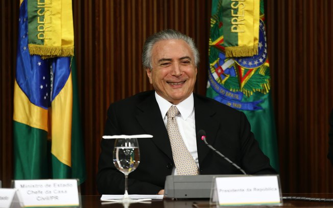 Reforma trabalhista: divórcio entre trabalhadores e alimentação adequada   