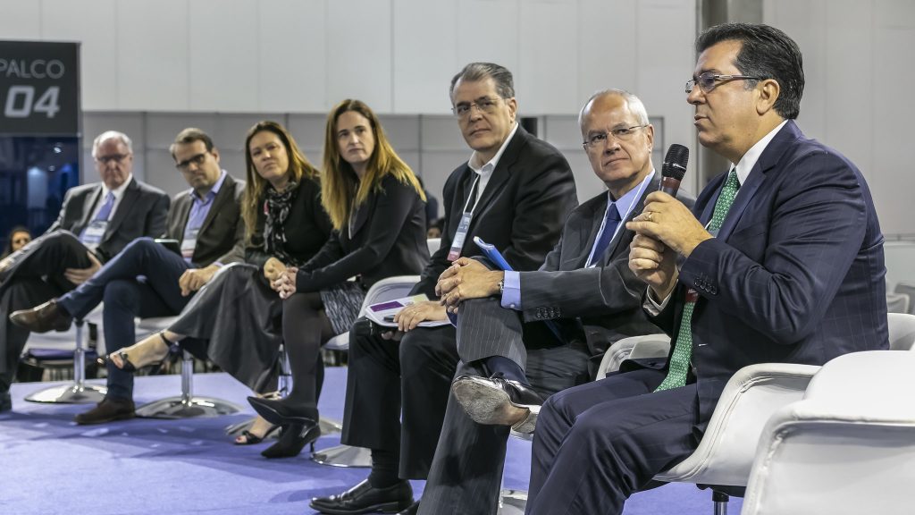 Tem que mudar ‘isso daí’? Representante da indústria fala em alterar o Guia Alimentar
