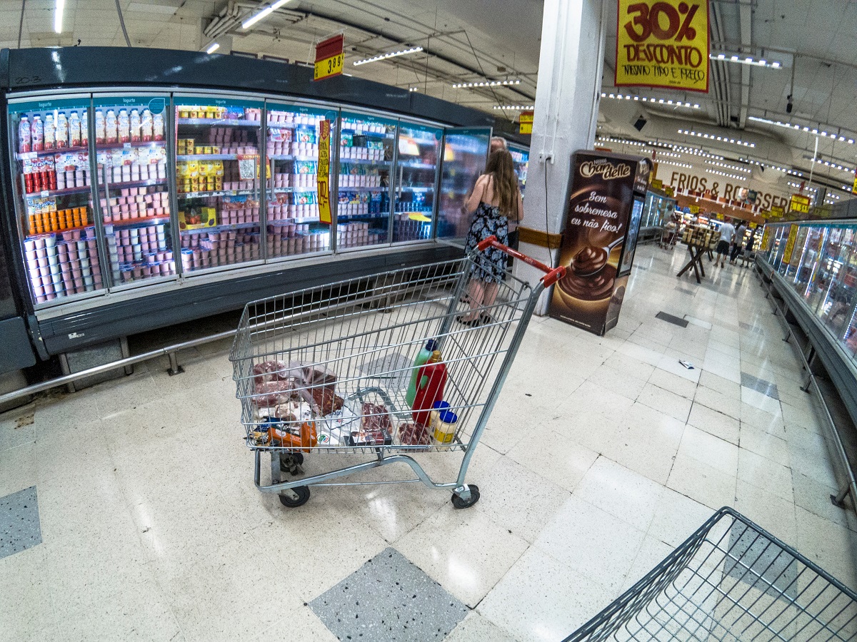 Avanço dos alimentos ultraprocessados desacelera no Brasil