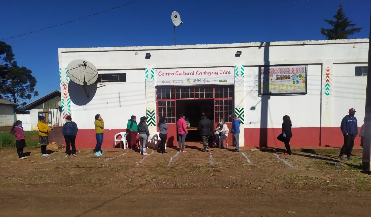 Sem saúde, sem soberania: ontem e hoje, a ofensiva militarista contra indígenas
