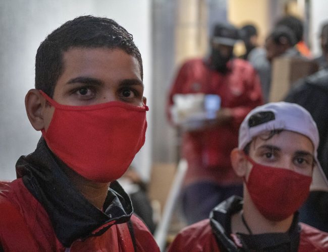 Tembici afasta segurança que intimidou entregadores do iFood com arma de fogo