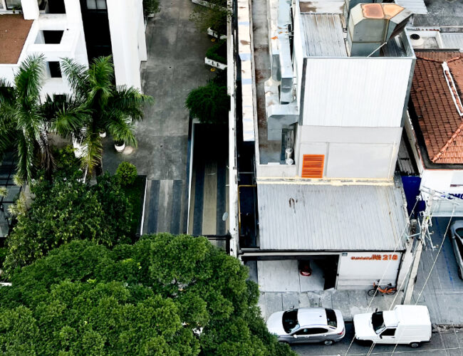 Lei regulamentou <i>dark kitchens</i> em São Paulo, mas, para moradores, pouco mudou: barulho, fuligem e cheiro de fritura 24h